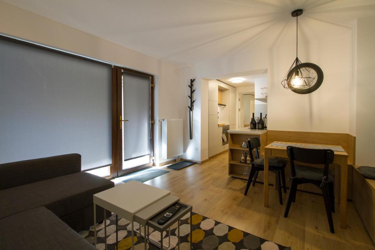 HÁT Old Town Designer Apartments Braşov Esterno foto